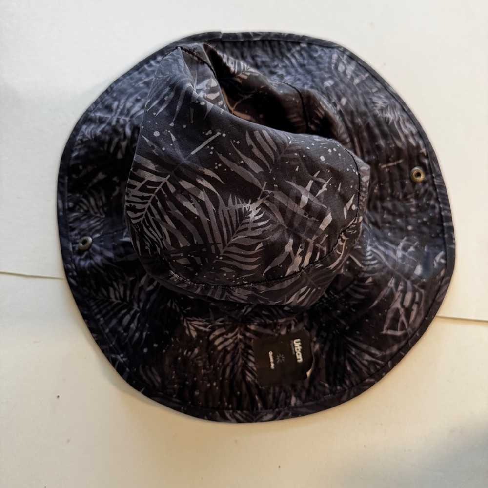 Urban Pipeline Black and Gray Aquila Dry UPF Hat - Picture 3 of 8
